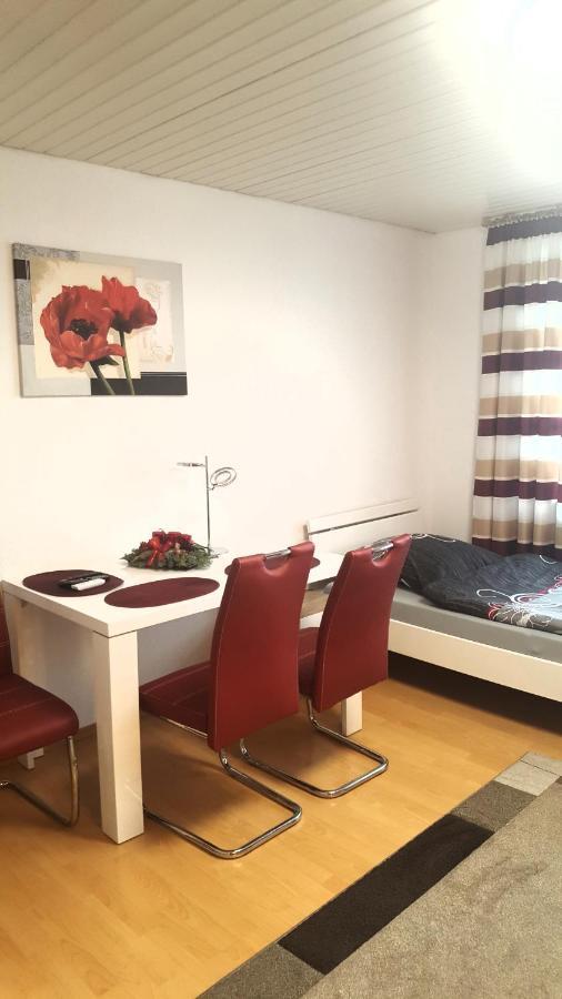 Szafranzimmervermmitung Daire Winnenden Dış mekan fotoğraf